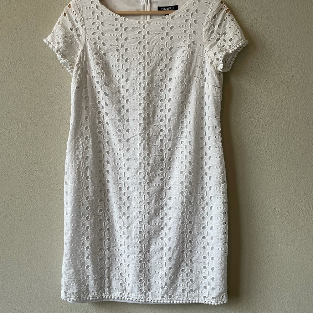 White lace dress